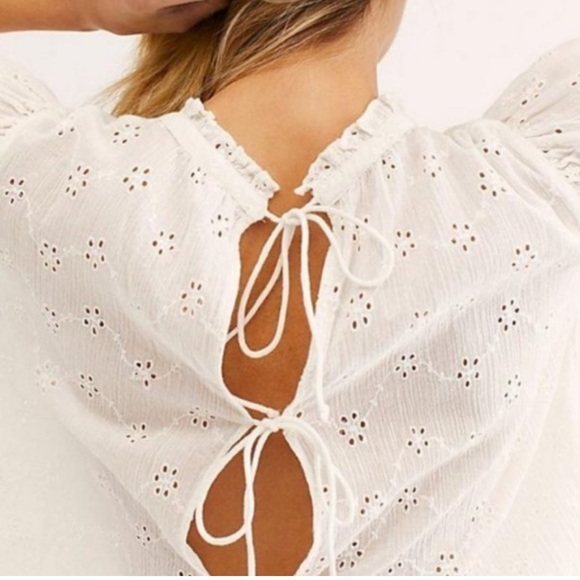Sold • Free People Letters to Juliet White Eyelet Back Mock Neck Blouse - Picture 4 of 9